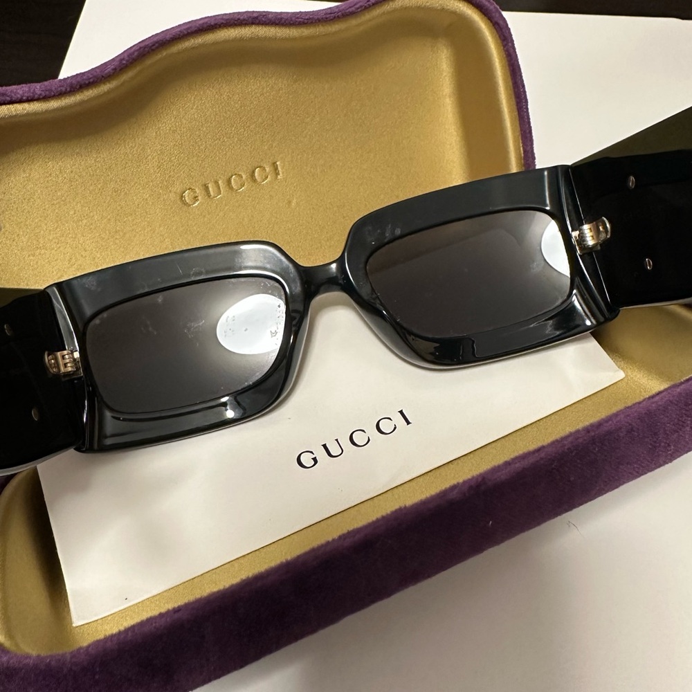 Gucci Black and gold logo GG Sunglasses